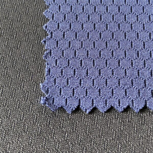 PN28/ROOSO 100D Poly Quick Dry Yarn Polypropylene Fabric with Carbon Football Ripstop Warp Knit 150gsm